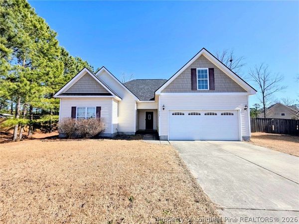 366 Carolina Oaks Circle, Linden, NC 28356