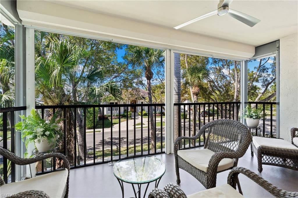 1063 8th St S, Unit 202, Naples, FL 34102 Photo