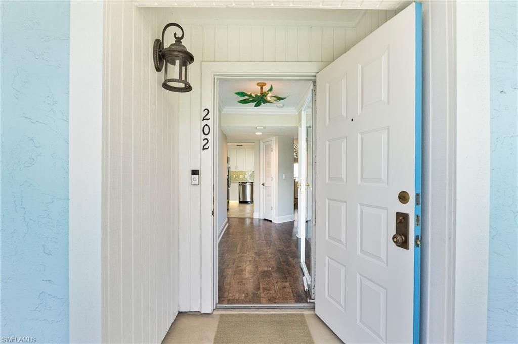 1063 8th St S, Unit 202, Naples, FL 34102 Photo