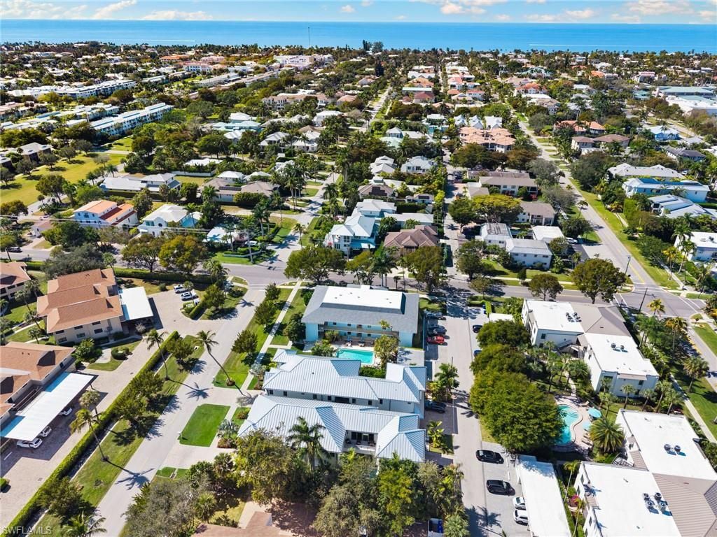 1063 8th St S, Unit 202, Naples, FL 34102 Photo