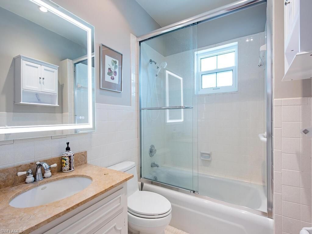 383 Harbour Dr, Unit 308, Naples, FL 34103 Photo