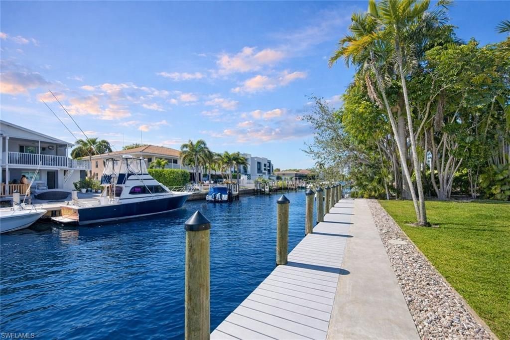 1686 Blue Point Ave , Unit B5, Naples, FL 34102 Photo