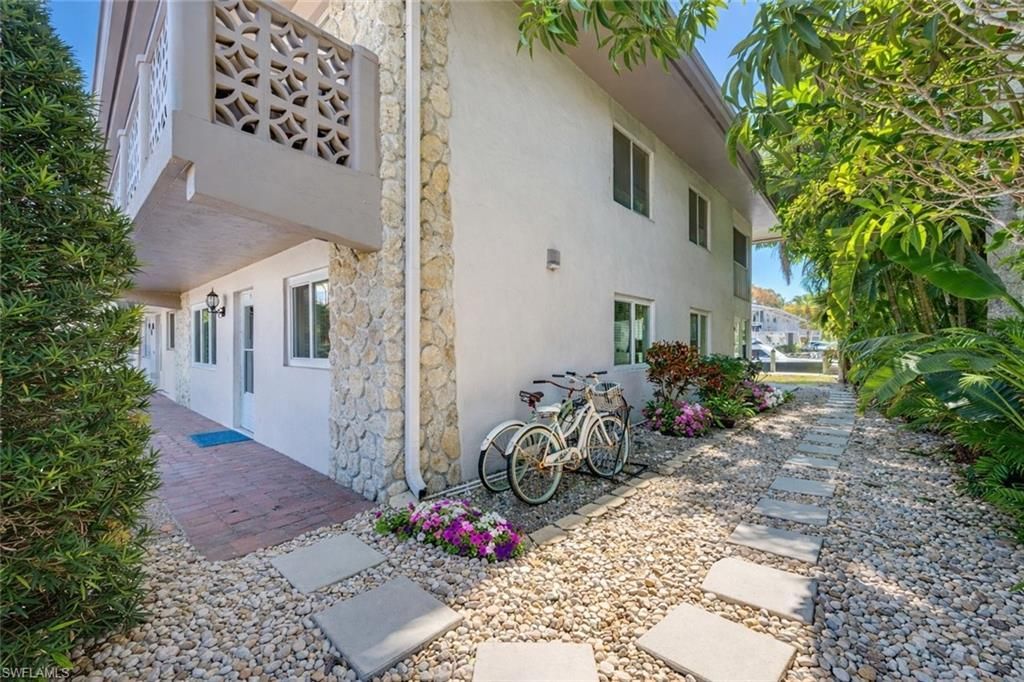 1686 Blue Point Ave , Unit B5, Naples, FL 34102 Photo