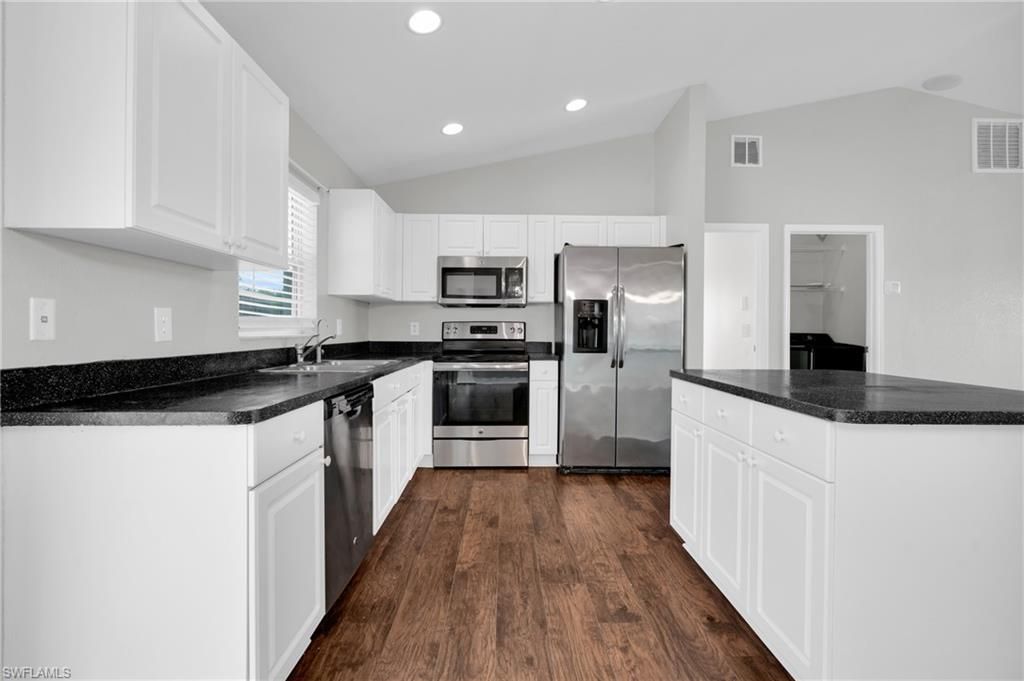 6121 Hutton Ct , Fort Myers, FL 33905 Photo