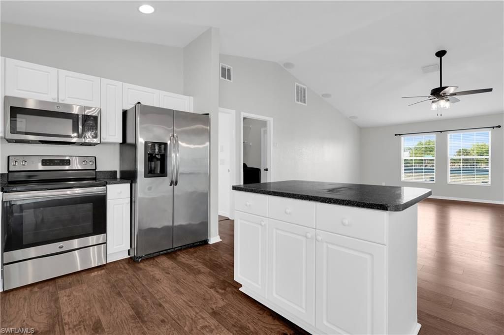 6121 Hutton Ct , Fort Myers, FL 33905 Photo