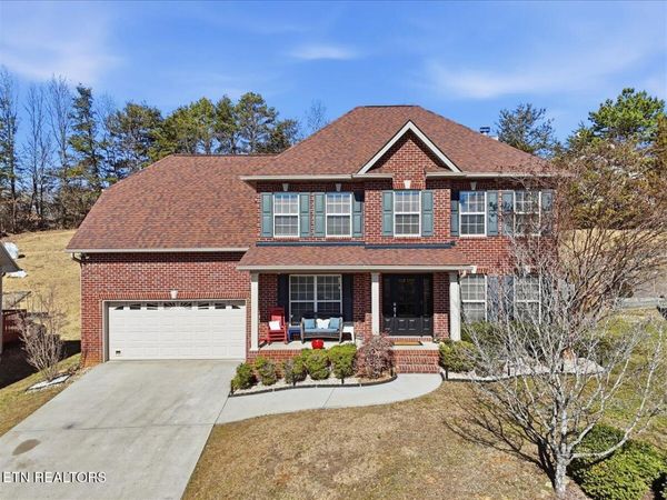 1451 Wineberry Rd, Powell, TN 37849