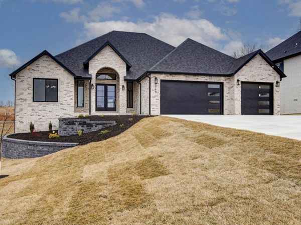 6043 S Holland Avenue, Springfield, MO 65810