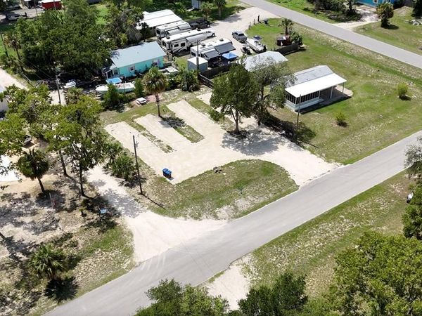 13th St, Steinhatchee, FL 32359