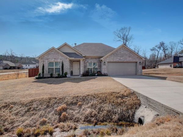 543 Reuben Drive, Alexander, AR 72002