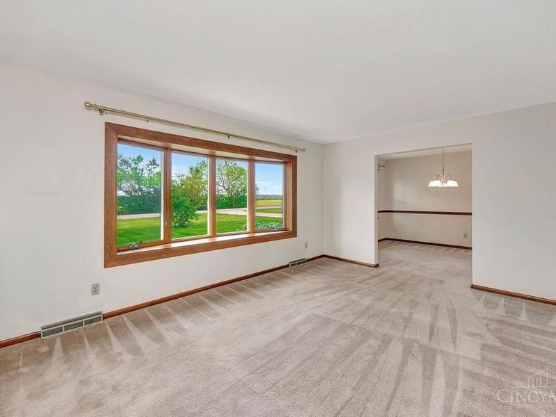 712 Taylor School Road, Wayne Twp, OH 45013 Photo 4