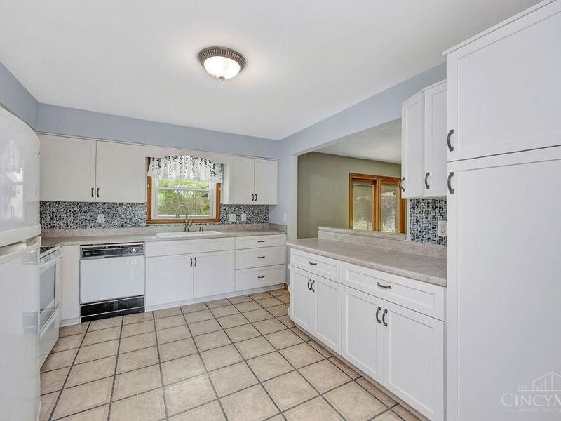 712 Taylor School Road, Wayne Twp, OH 45013 Photo 8