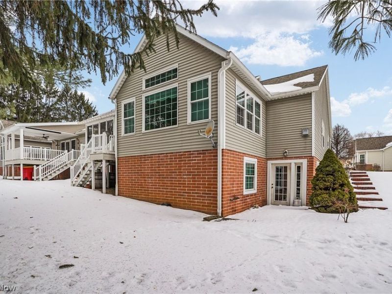 2837 Stratford Circle, Akron, OH 44312 Photo 3