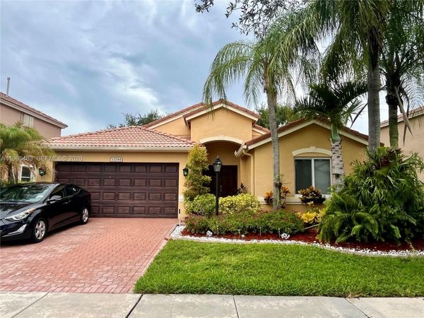 13244 NW 12th St , Pembroke Pines, FL 33028