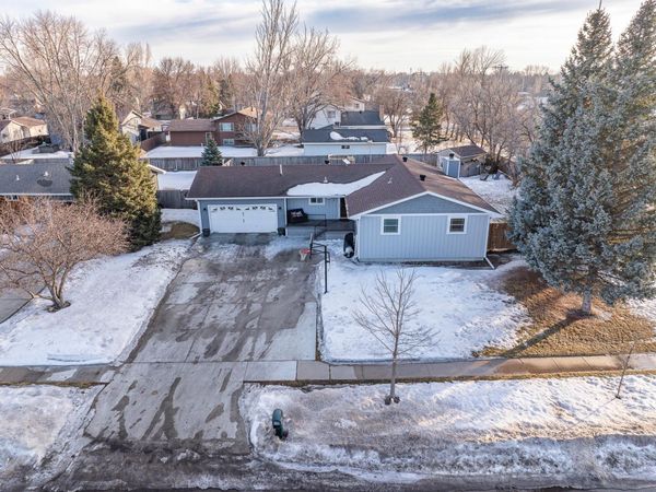 2408 16th Avenue S, Fargo, ND 58103