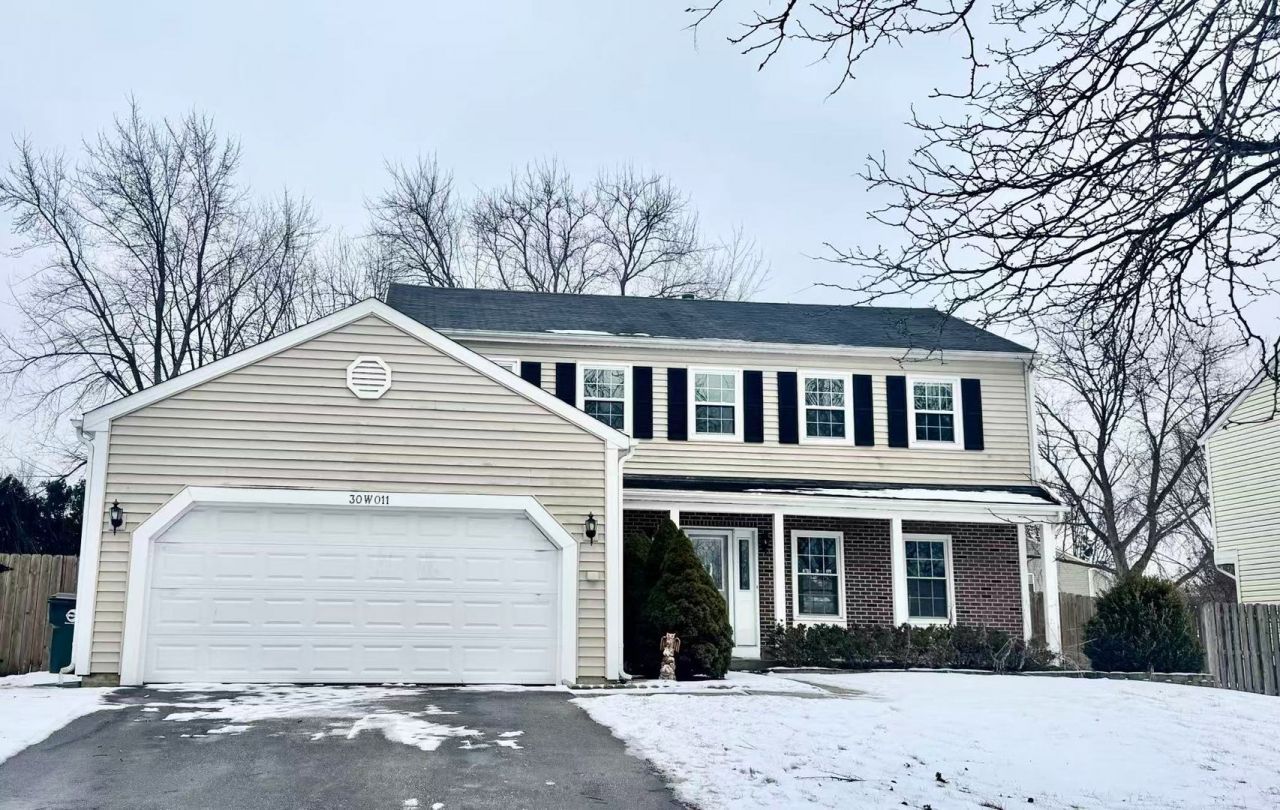 30W011 Kensington Drive, Warrenville, IL 60555