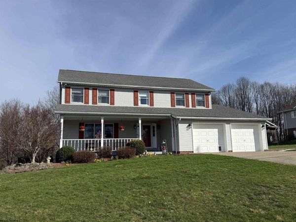 280 Deerfield Circle, Kingwood, WV 26537