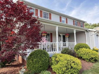 280 Deerfield Circle, Kingwood, WV 26537