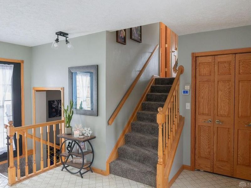 2824 Balsam Drive, Springfield, OH 45503 Photo 4