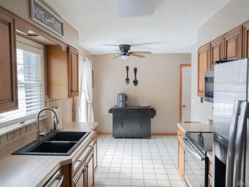 2824 Balsam Drive, Springfield, OH 45503 Photo 6