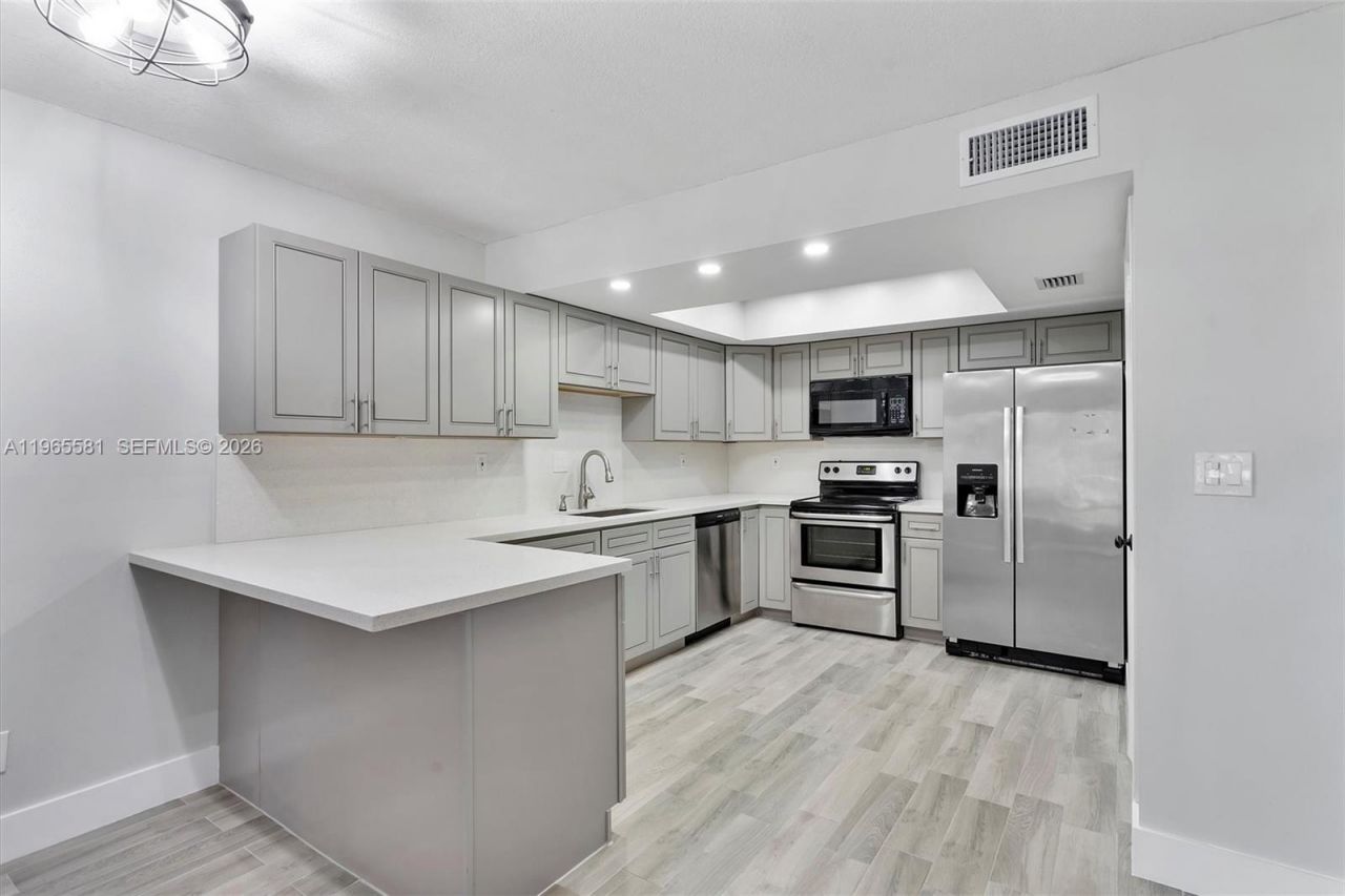 48 Matador Ln, Unit 5-23, Davie, FL 33324 Photo