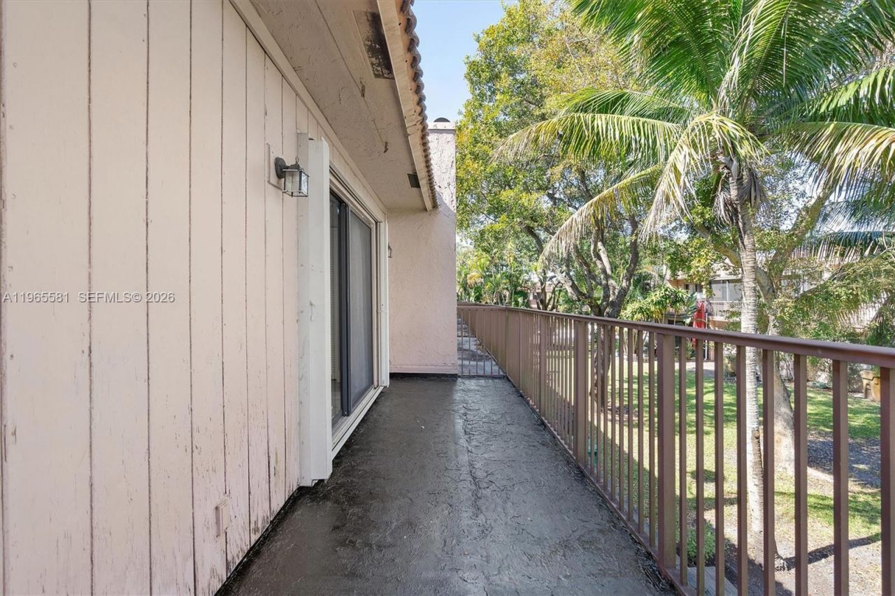 48 Matador Ln, Unit 5-23, Davie, FL 33324 Photo