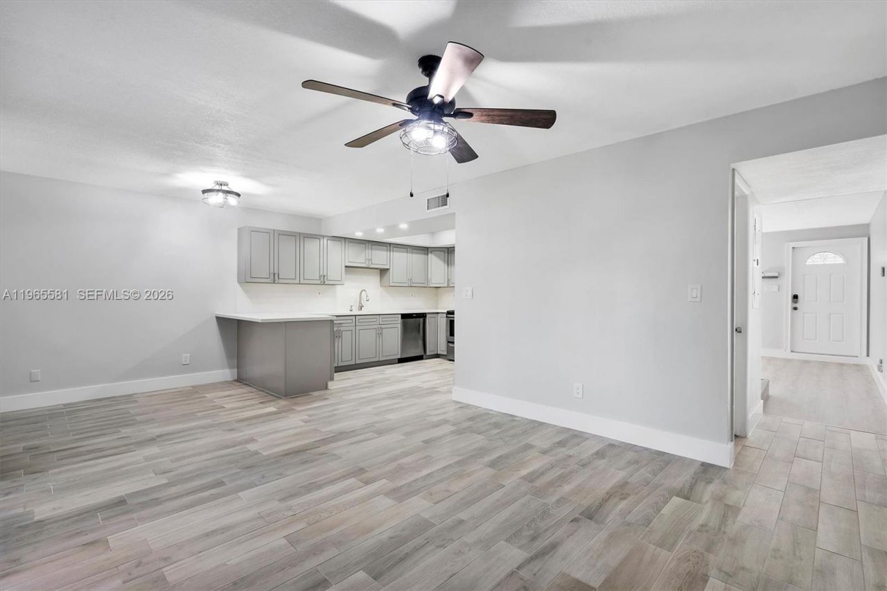 48 Matador Ln, Unit 5-23, Davie, FL 33324 Photo