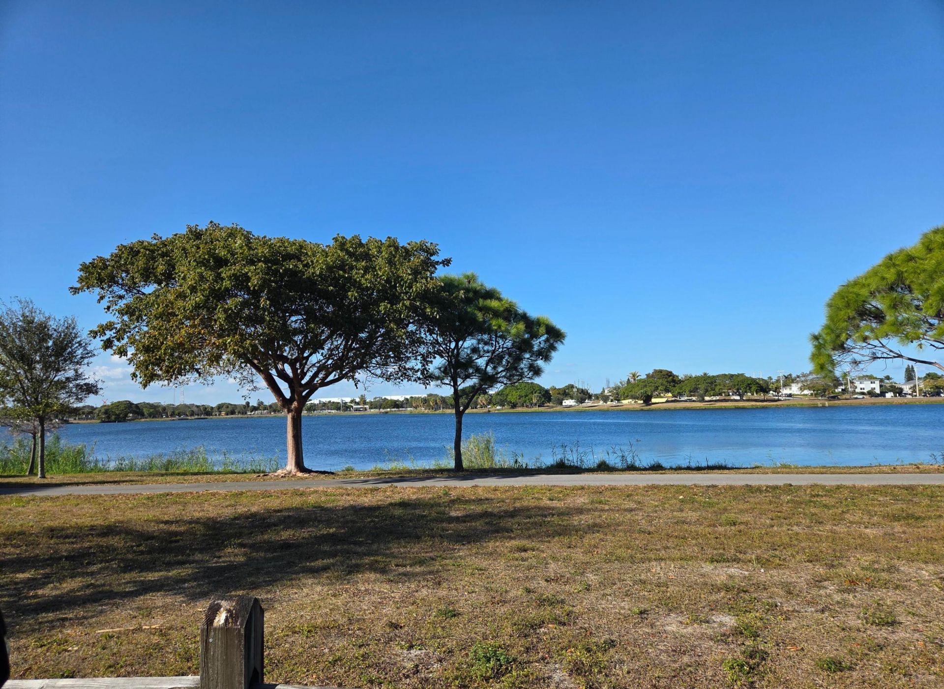 2180 Lake Osborne Drive, Unit 19, Lake Worth Beach, FL 33461 Photo