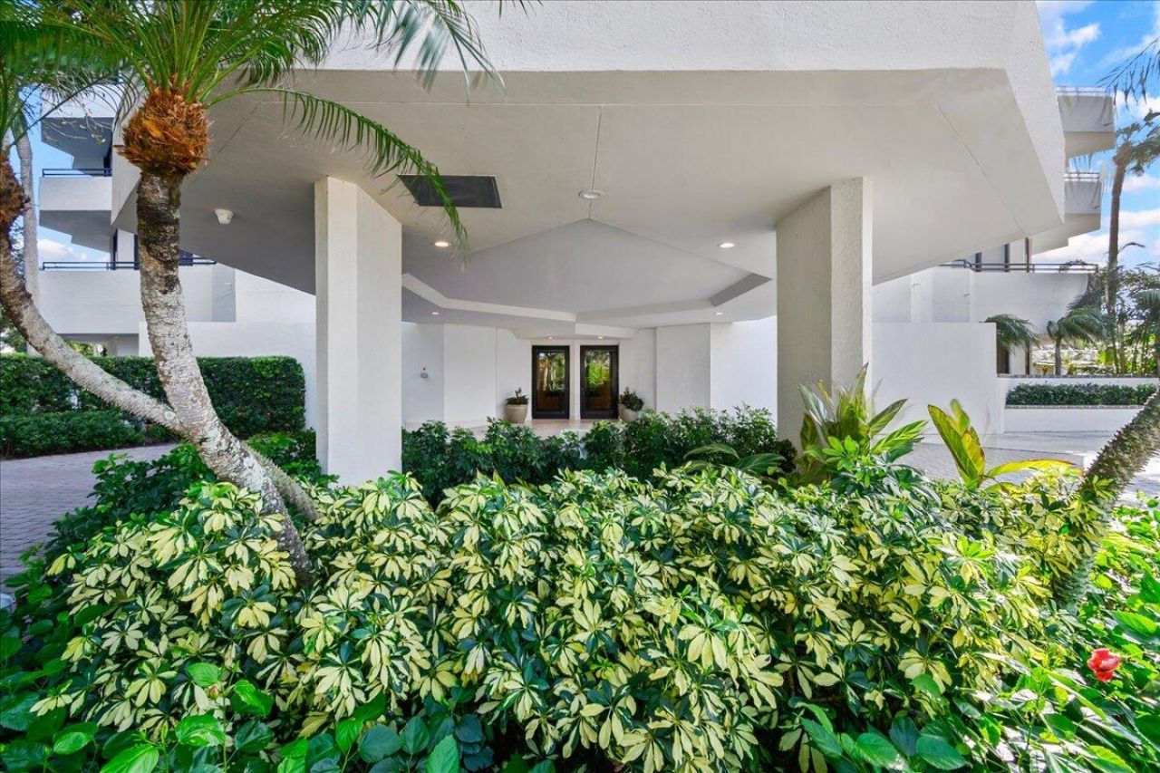 3322 Casseekey Island Road, Unit 201, Jupiter, FL 33477 Photo