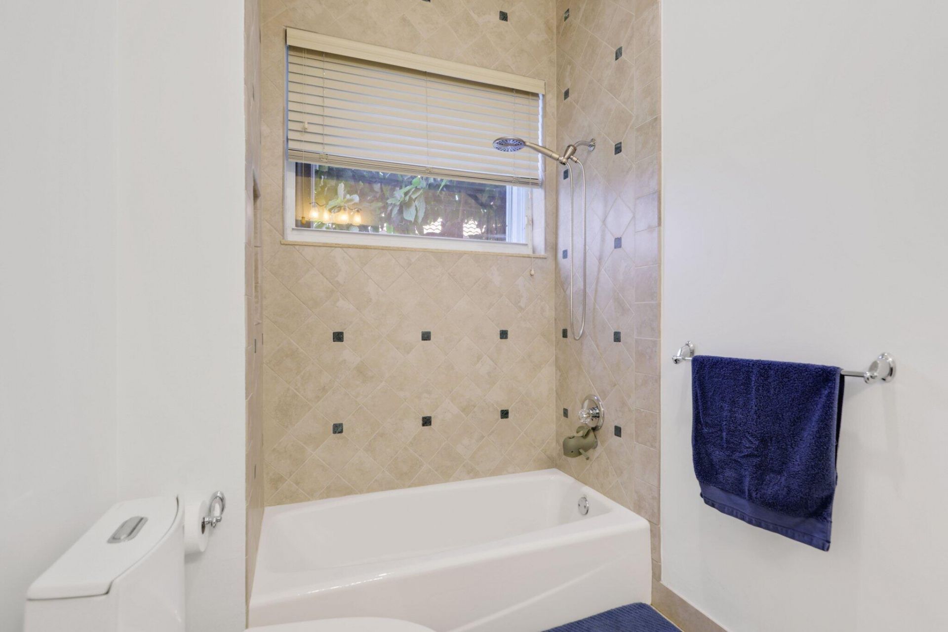 6799 Newport Lake Circle, Boca Raton, FL 33496 Photo