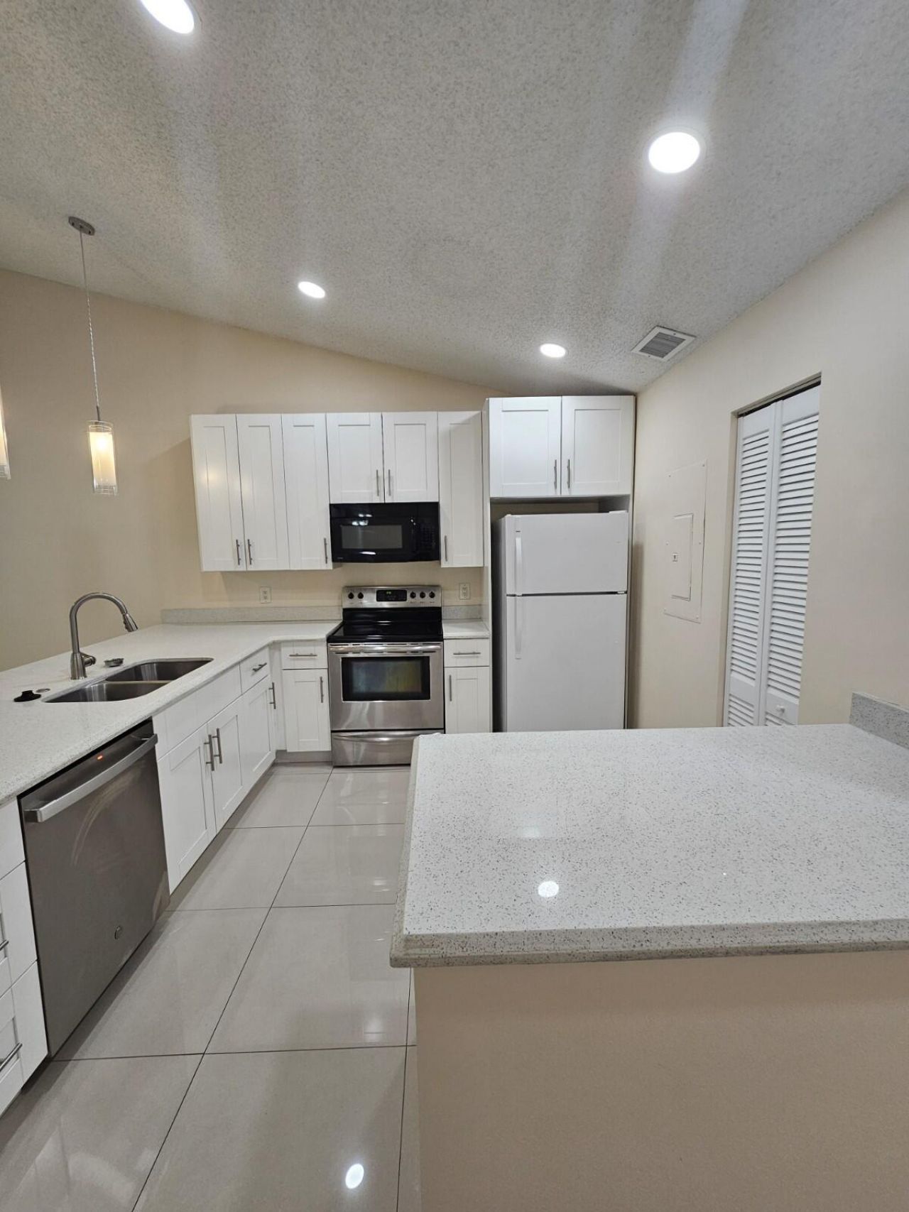 480 Hardwood Place, Boca Raton, FL 33431 Photo