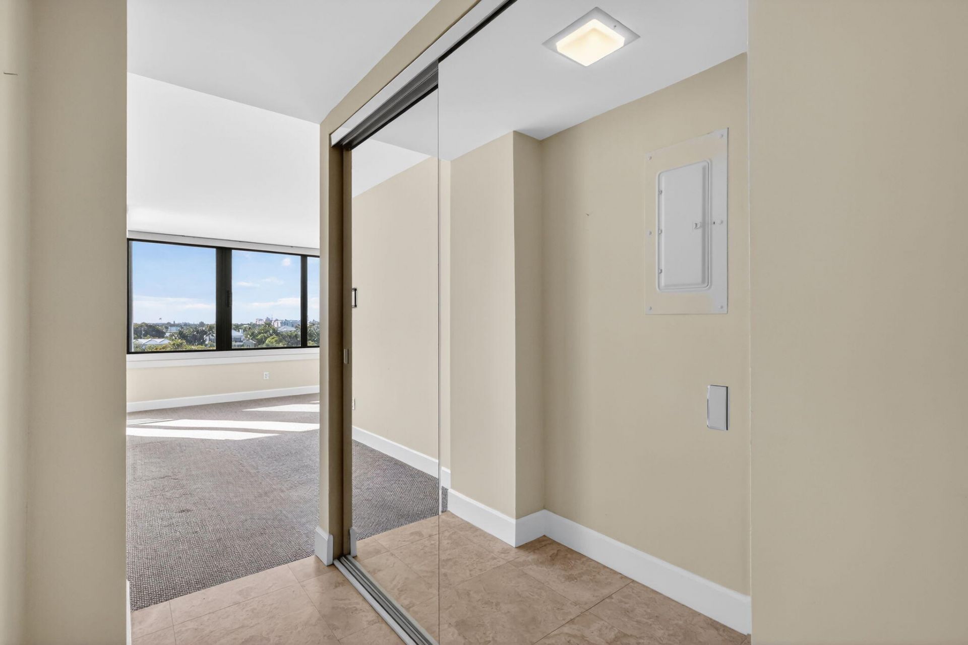 3589 S Ocean Boulevard, Unit 507, South Palm Beach, FL 33480 Photo