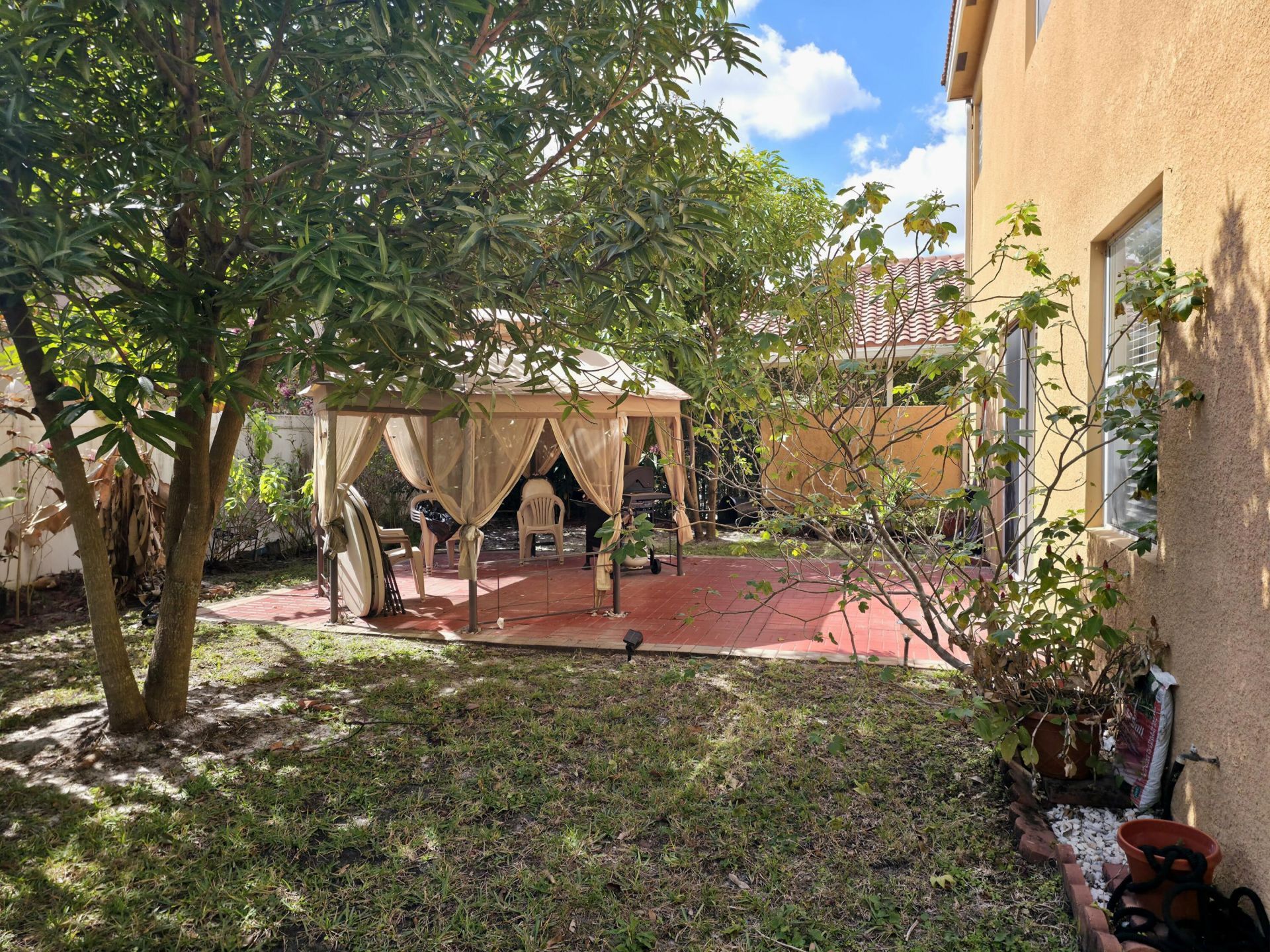 236 Gazetta Way, West Palm Beach, FL 33413 Photo