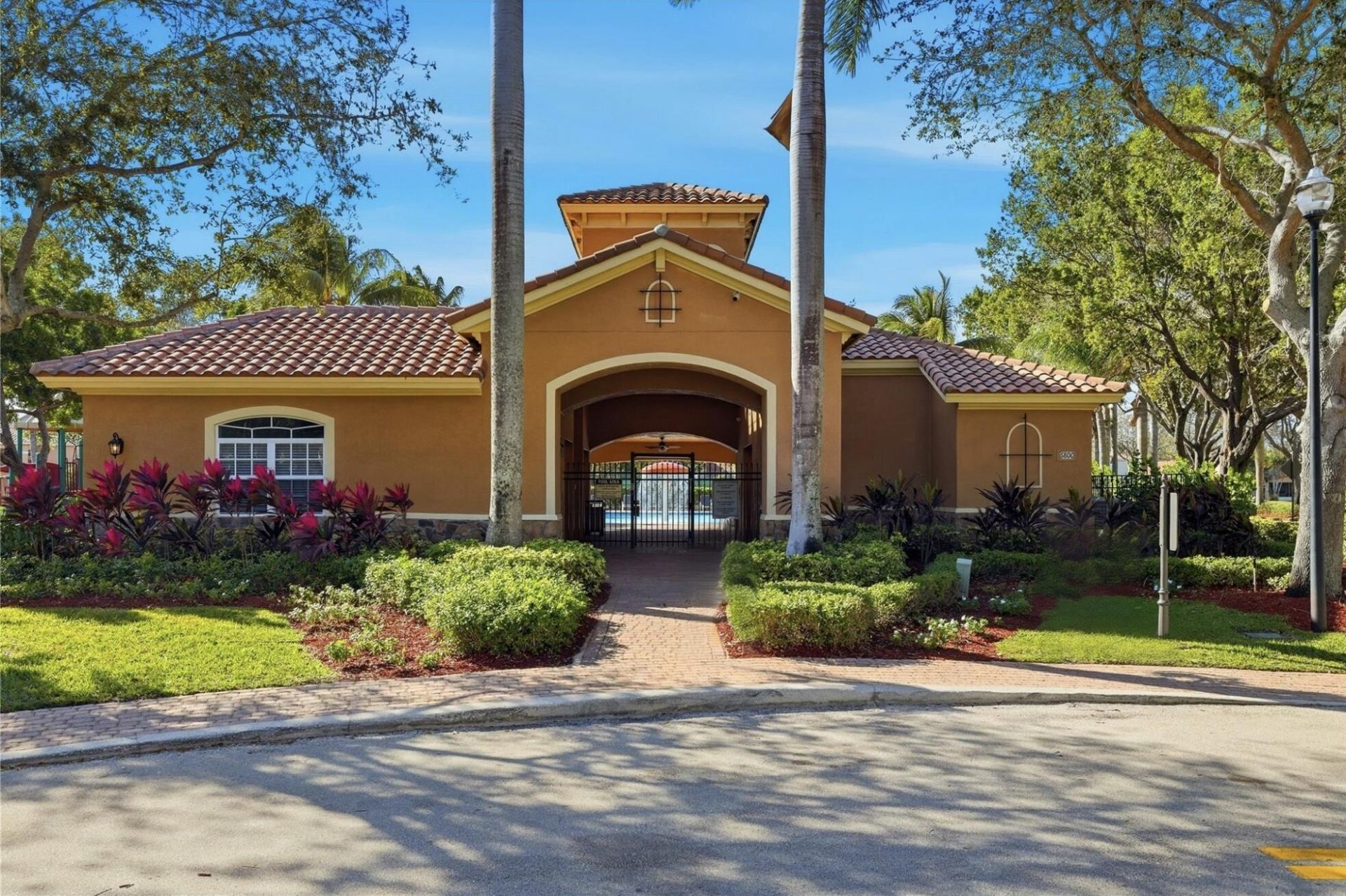 236 Gazetta Way, West Palm Beach, FL 33413 Photo