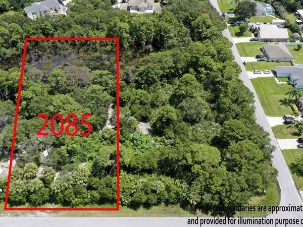 2085 SW Brevity Terrace, Port St. Lucie, FL 34953