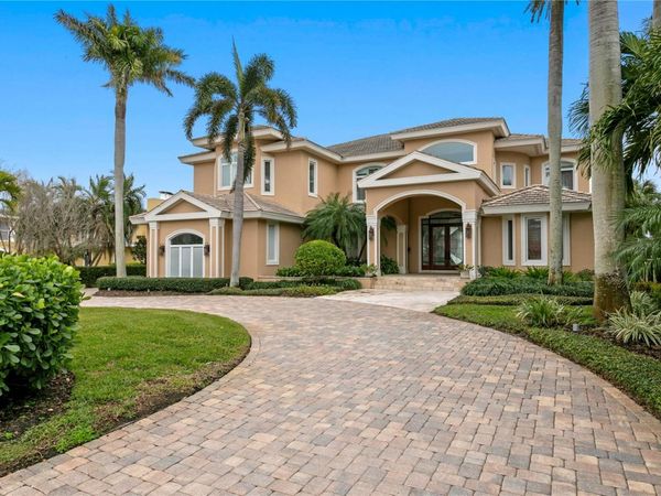 1737 BRIGHTWATERS BOULEVARD NE, ST PETERSBURG, FL 33704