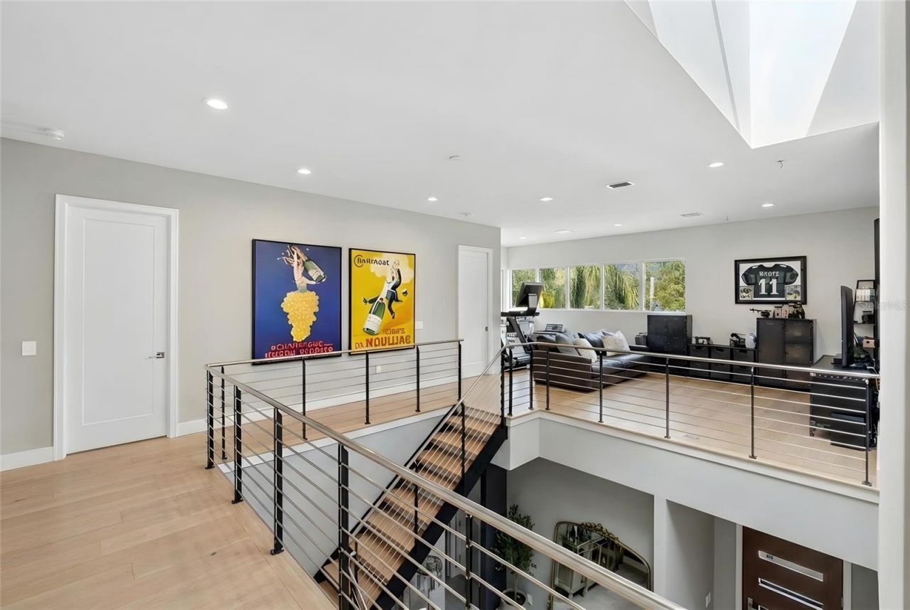 1732 Shoreland Drive, Sarasota, FL 34239 Photo