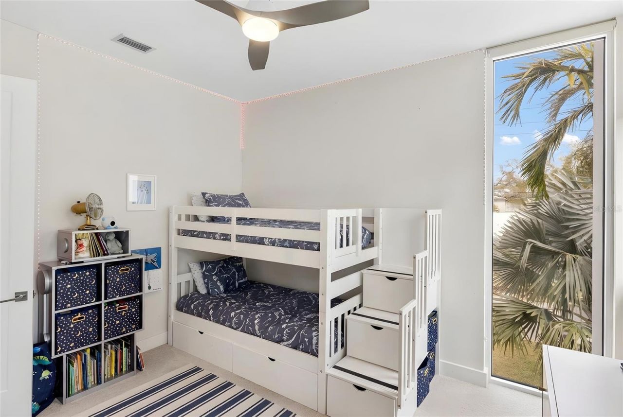 1732 Shoreland Drive, Sarasota, FL 34239 Photo