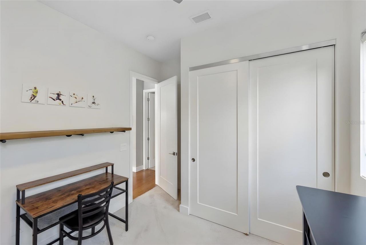 1732 Shoreland Drive, Sarasota, FL 34239 Photo