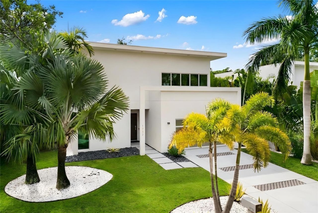 1732 Shoreland Drive, Sarasota, FL 34239 Photo