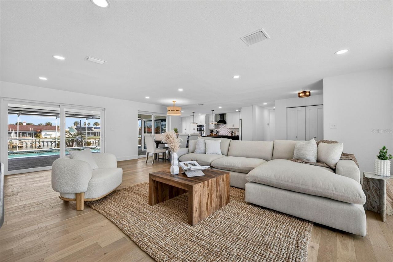 4426 43rd Street S, Saint Petersburg, FL 33702 Photo