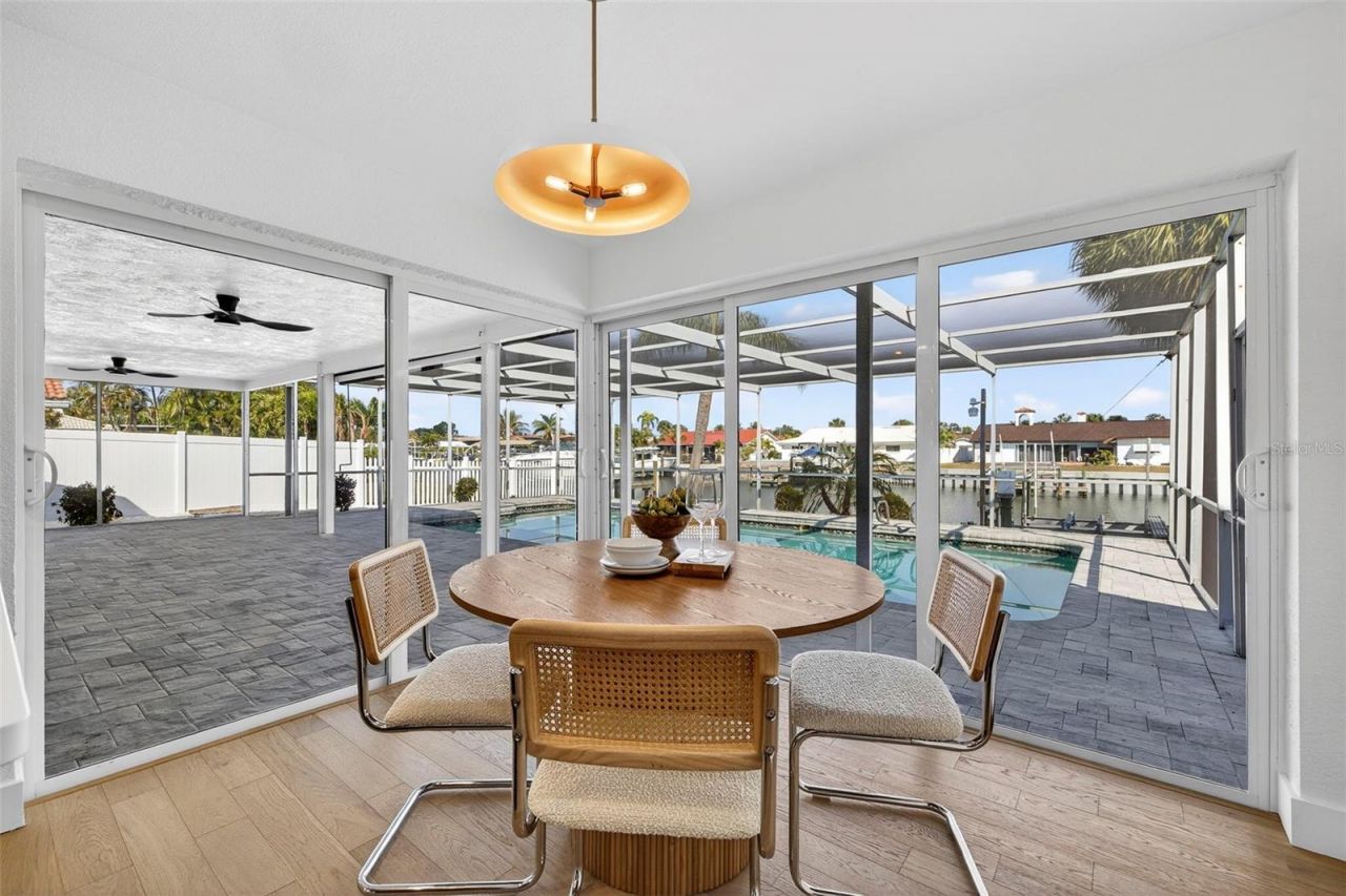 4426 43rd Street S, Saint Petersburg, FL 33702 Photo