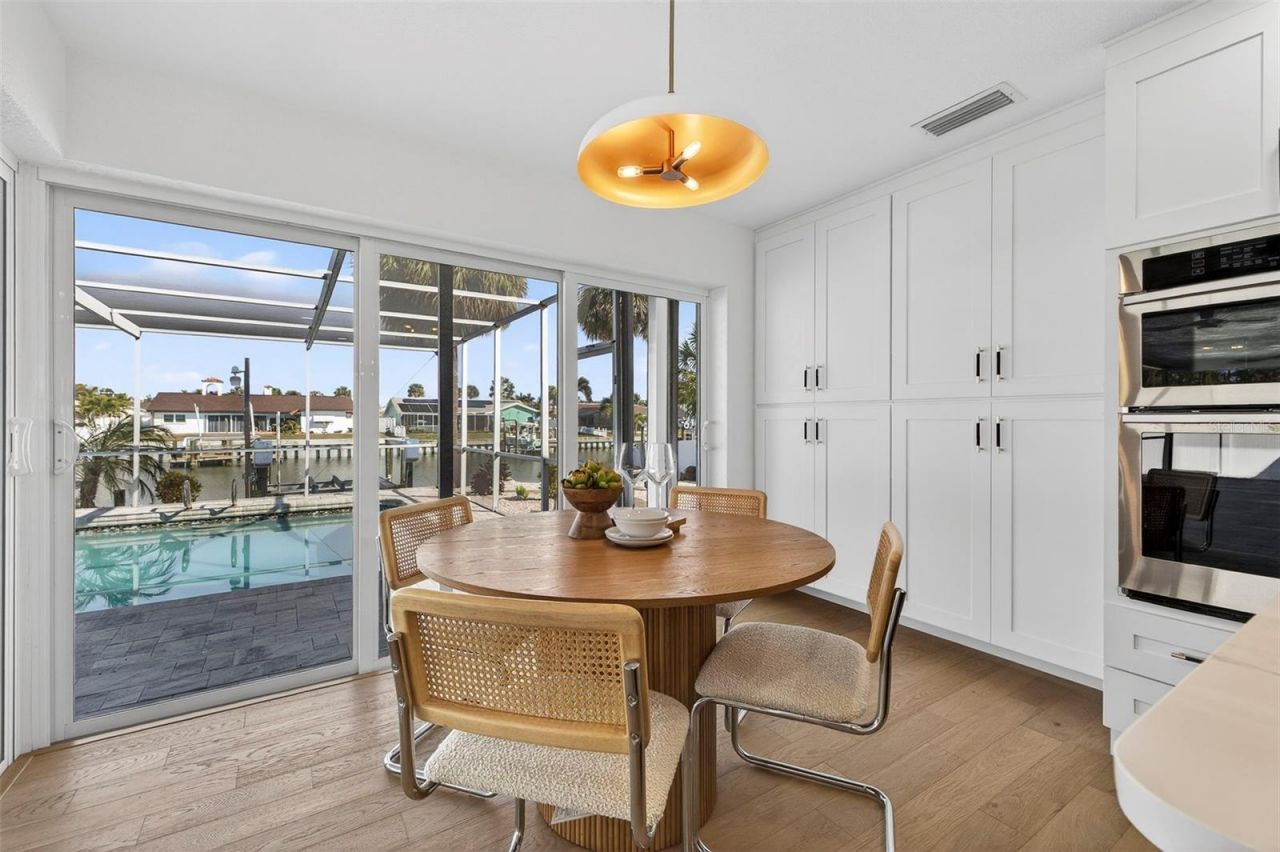 4426 43rd Street S, Saint Petersburg, FL 33702 Photo