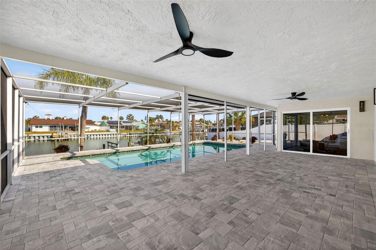 4426 43rd Street S, Saint Petersburg, FL 33702 Photo