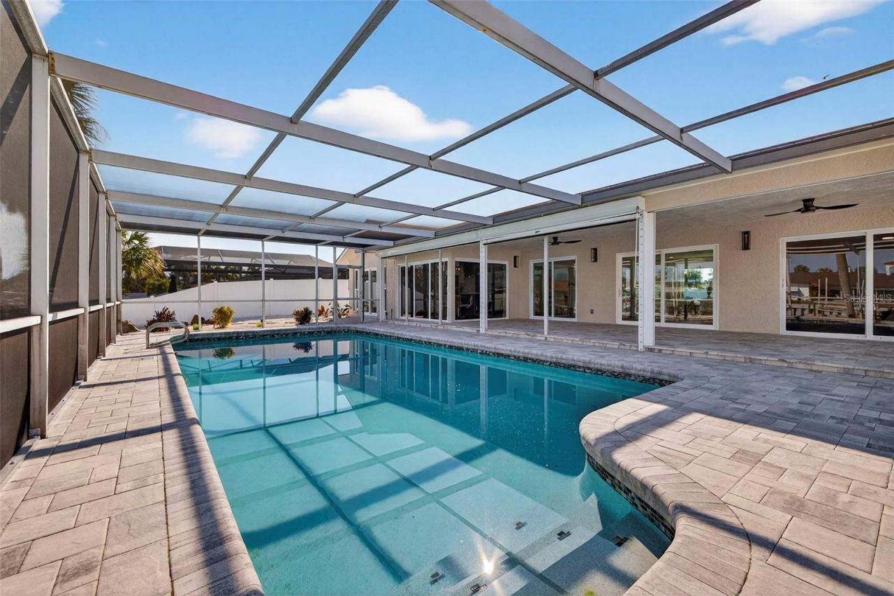 4426 43rd Street S, Saint Petersburg, FL 33702 Photo