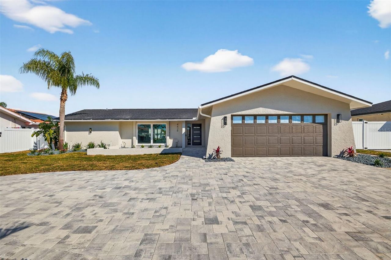 4426 43rd Street S, Saint Petersburg, FL 33702 Photo