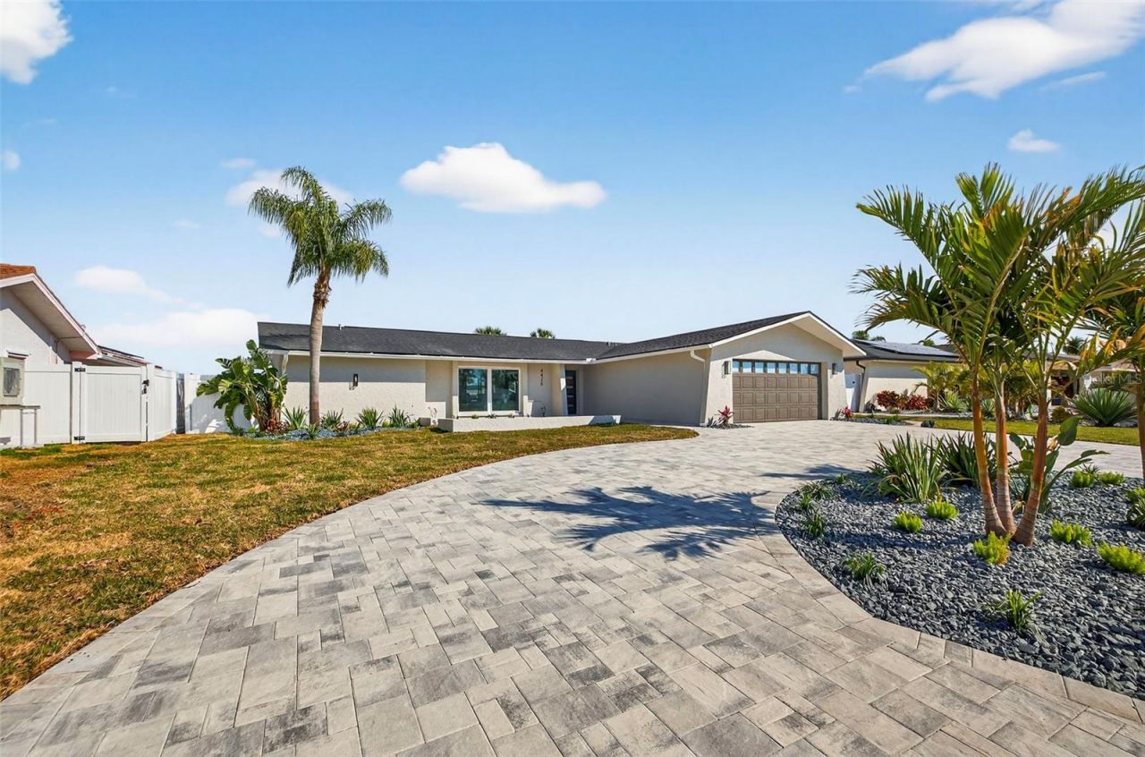 4426 43rd Street S, Saint Petersburg, FL 33702 Photo