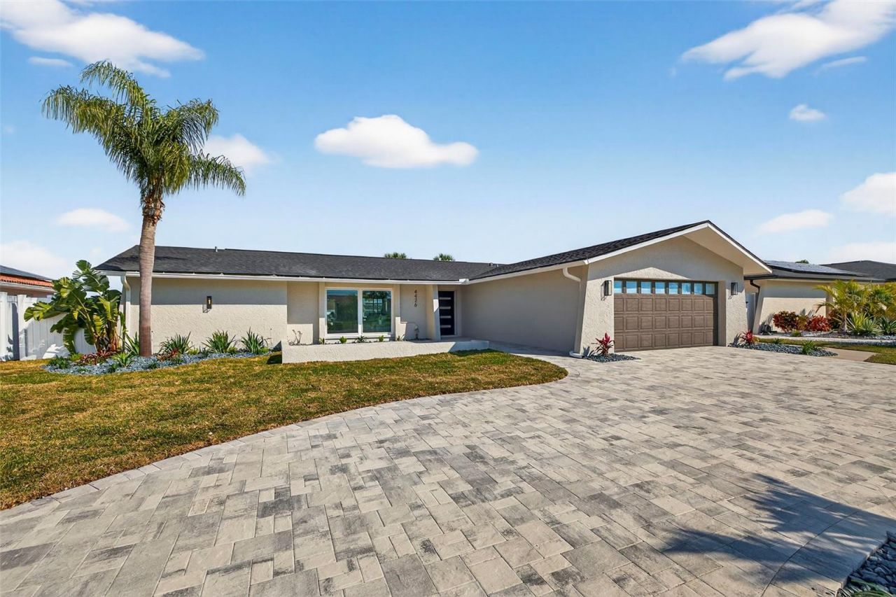 4426 43rd Street S, Saint Petersburg, FL 33702 Photo