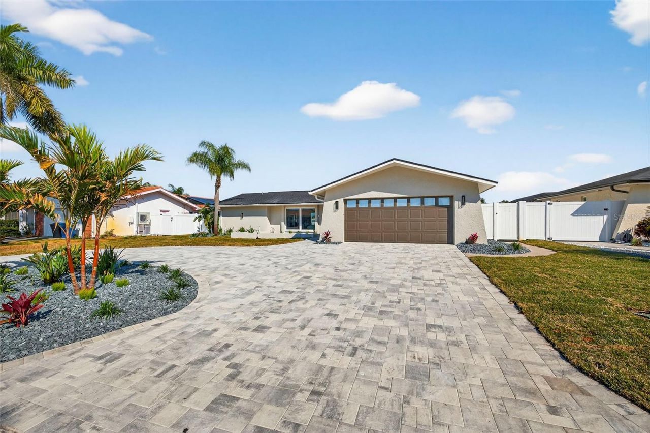 4426 43rd Street S, Saint Petersburg, FL 33702 Photo