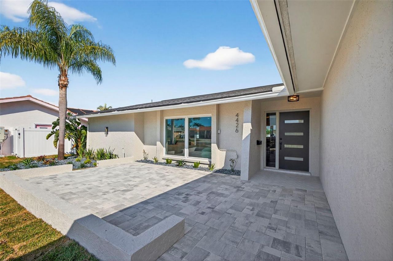 4426 43rd Street S, Saint Petersburg, FL 33702 Photo