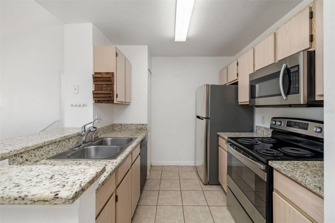 8933 Manor Loop, Unit 205, Lakewood Ranch, FL 34202 Photo